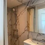 Piano Apartment *