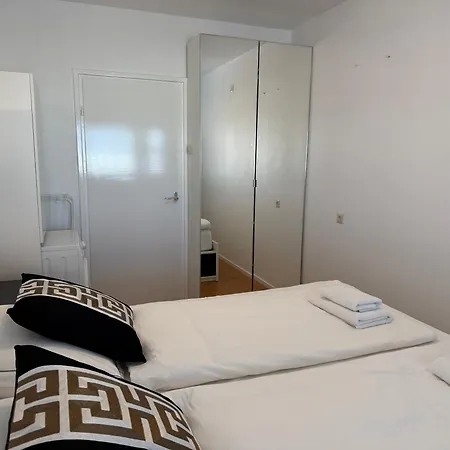 Piano Apartment